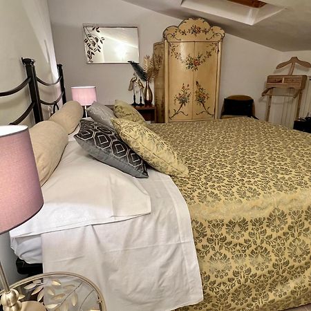 Sui Passi Di Francesco Hotell Valfabbrica Eksteriør bilde