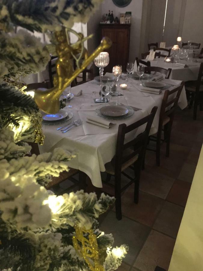 Sui Passi Di Francesco Hotell Valfabbrica Eksteriør bilde