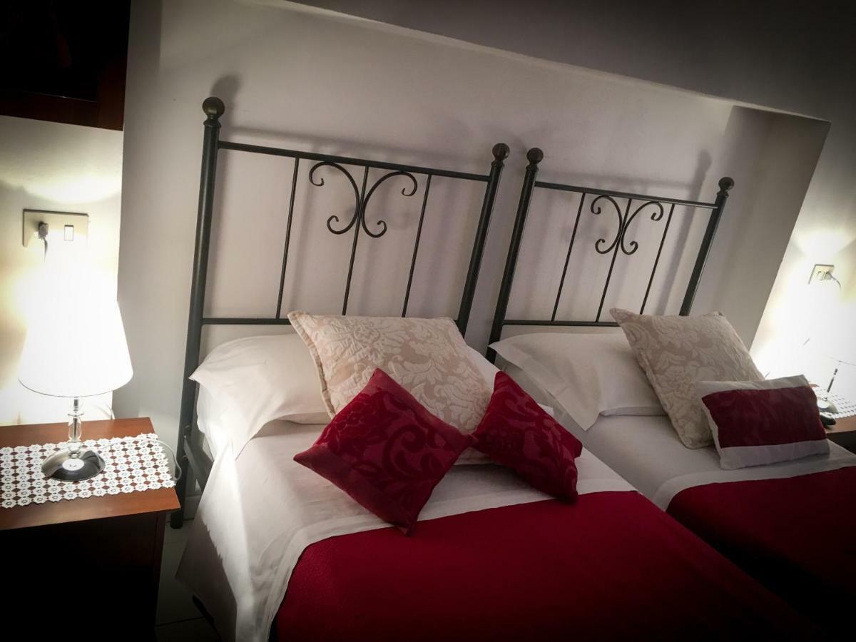 Sui Passi Di Francesco Hotell Valfabbrica Eksteriør bilde