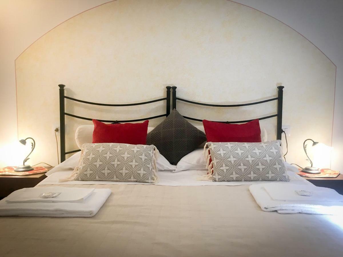 Sui Passi Di Francesco Hotell Valfabbrica Eksteriør bilde
